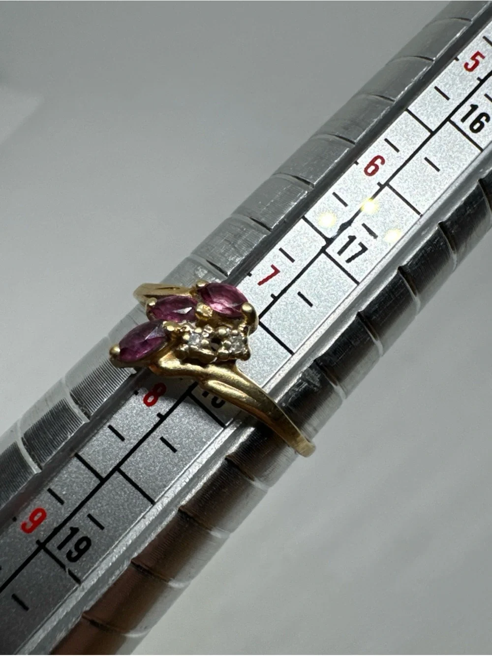 14K Yellow Gold Size 7.5 Marquise Ruby Cluster & Accent Diamond Ring 1.3g